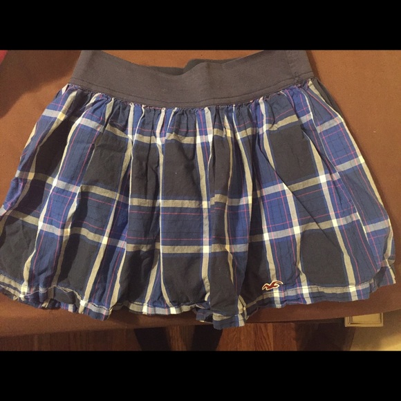 Hollister plaid skirt, never worn