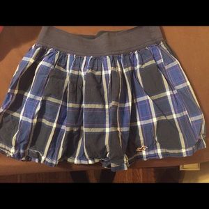 Hollister plaid skirt, never worn