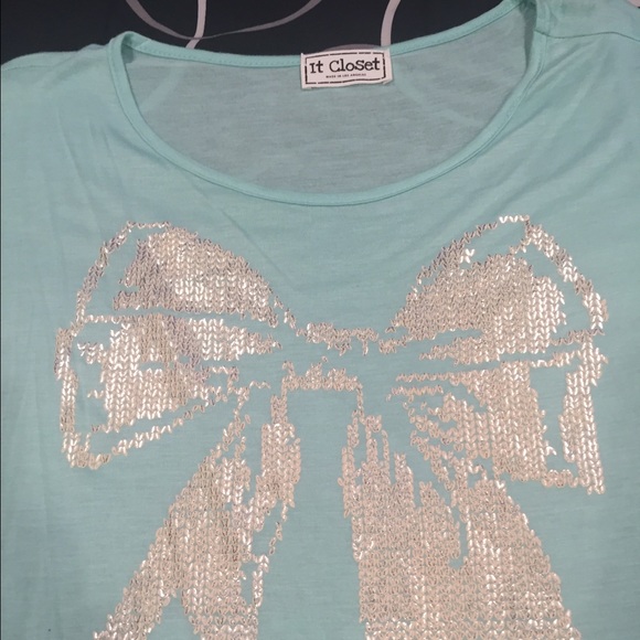 Sequined bow high-low tee - Picture 3 of 3