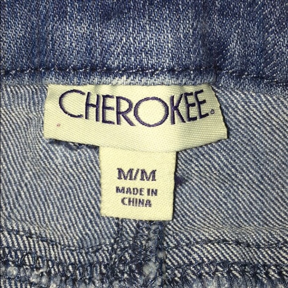 Cherokee Shorts - Picture 2 of 2