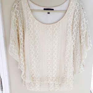 Laced boho batwinged creme blouse sz L