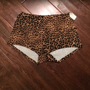Leopard print booty shorts (spandex)
