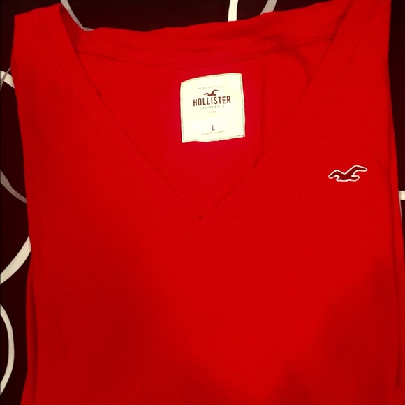 Hollister V-neck tee - Picture 1 of 2