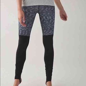 Never Worn NWT Lululemon WU leggings SE w/stirrups