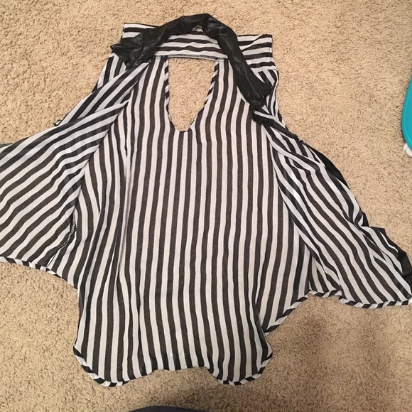 Shirt - Picture 2 of 3