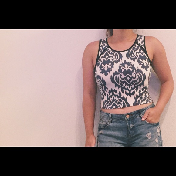 Ladakh Printed Top - size Small - Picture 2 of 4