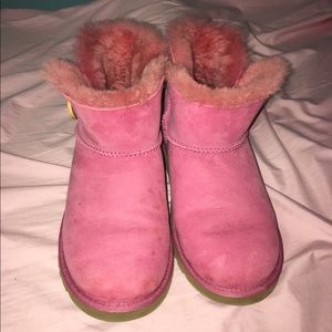 Dark pink ankle ugg boots