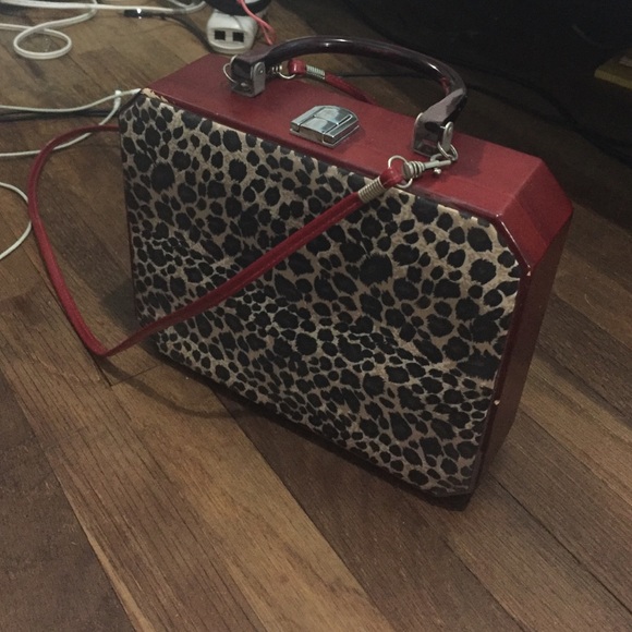 Retro wooden box purse cheetah animal print