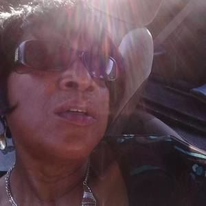 Meet your Posher, Clarice