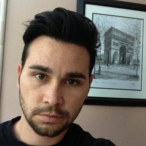 Meet your Posher, Adam