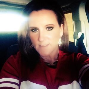 Meet your Posher, Leslie