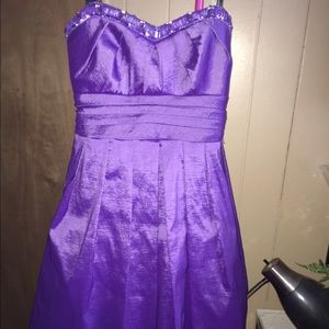 Short flowy purple prom dress