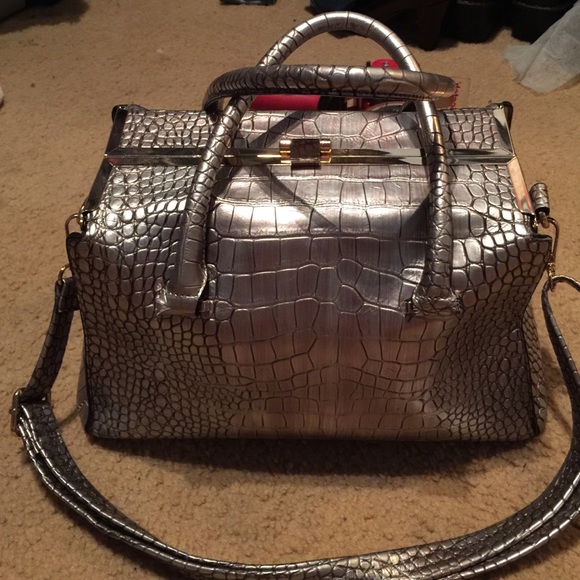 Silver metallic "boxy" purse