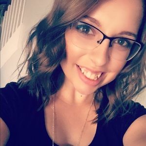 Meet your Posher, Briana