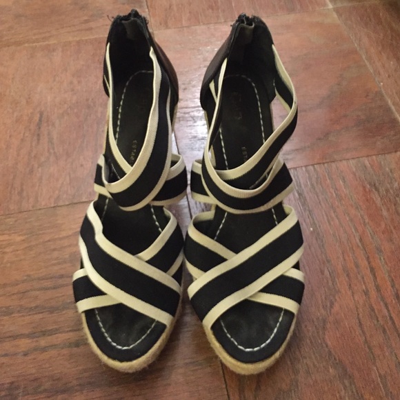 Wedges with zip back and stretch straps - Picture 1 of 2