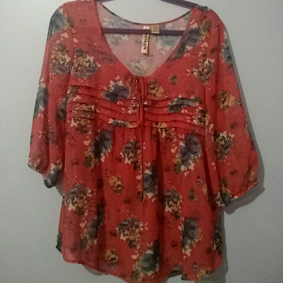 Floral top - Picture 1 of 4