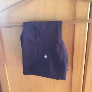 Lululemon NWOT Plum Sculpt Shorts