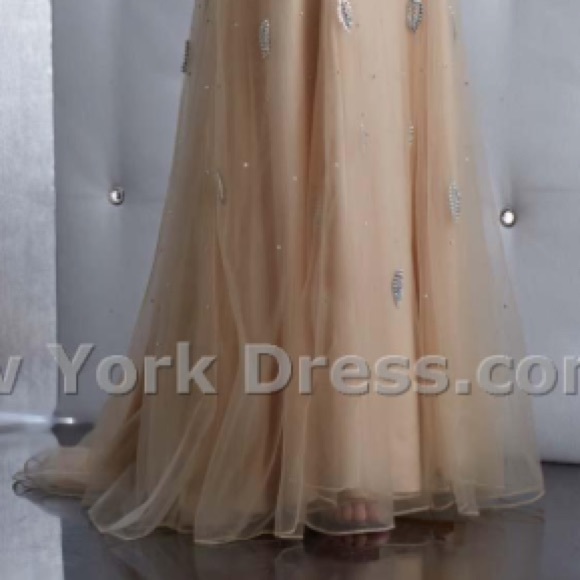 Formal Dress - Picture 3 of 3