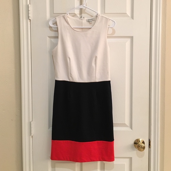 COLOR-BLOCK DRESS