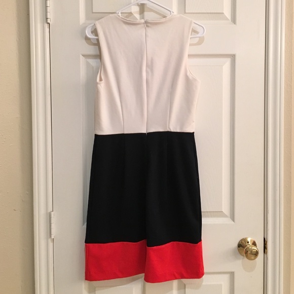COLOR-BLOCK DRESS - Picture 2 of 3