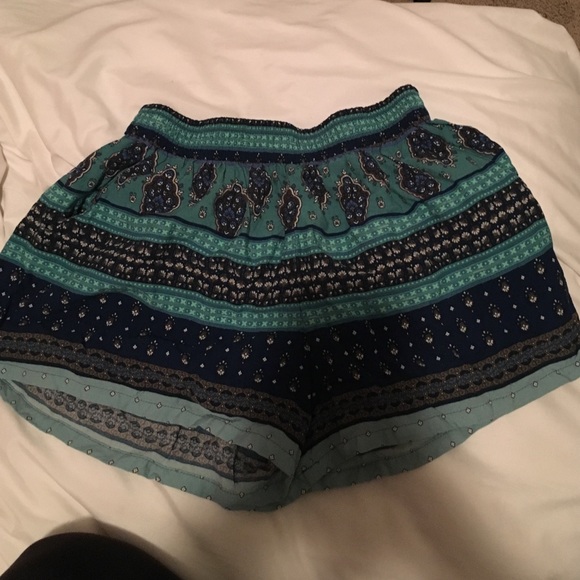 Printed shorts - Picture 1 of 2
