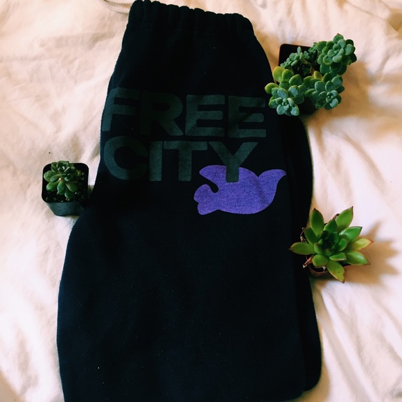 Free city sweats