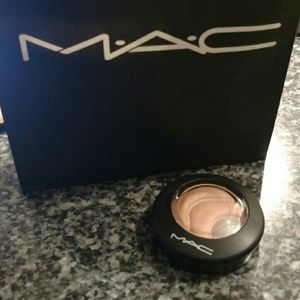 MAC otherearthly