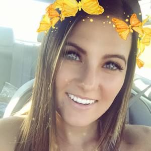 Meet your Posher, Vivian