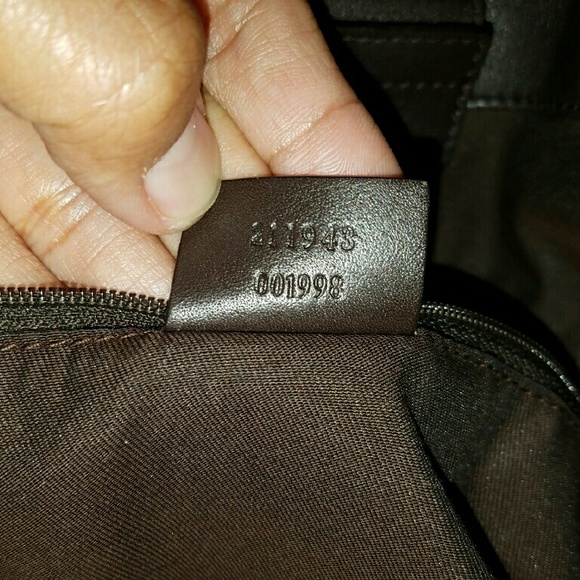 Gucci Sukey Large Shoulder Bag - Picture 3 of 8