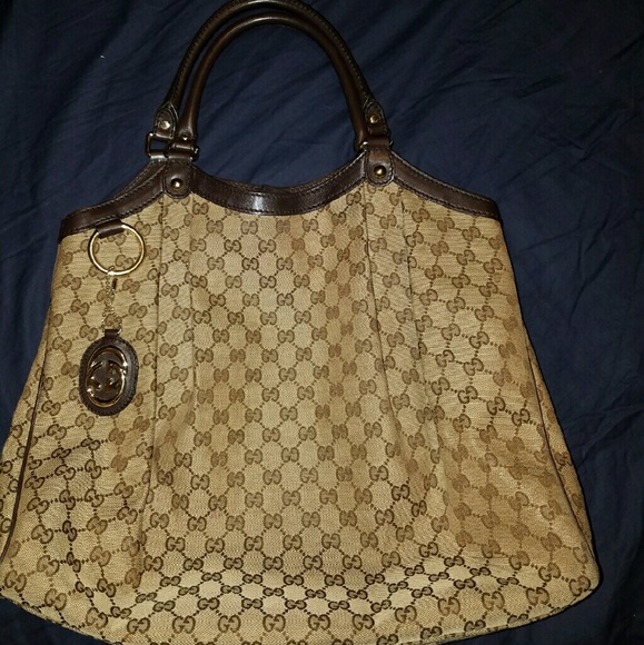 Gucci Sukey Large Shoulder Bag - Picture 4 of 8