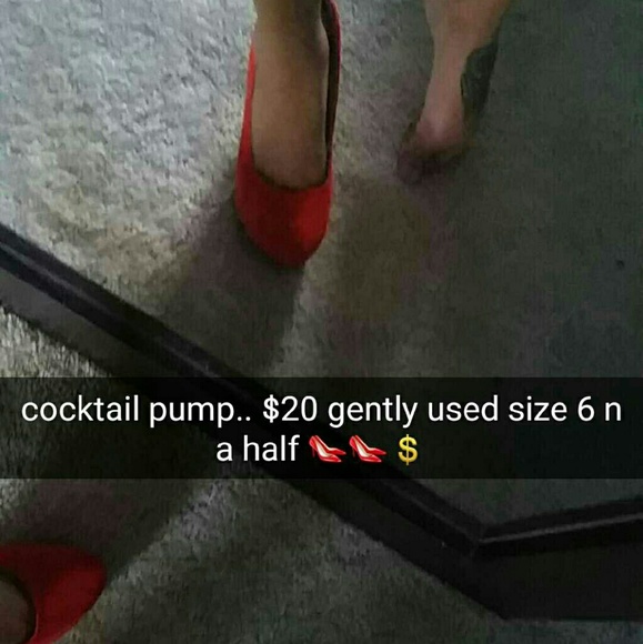 WOMAN GENTLY USED SHOES