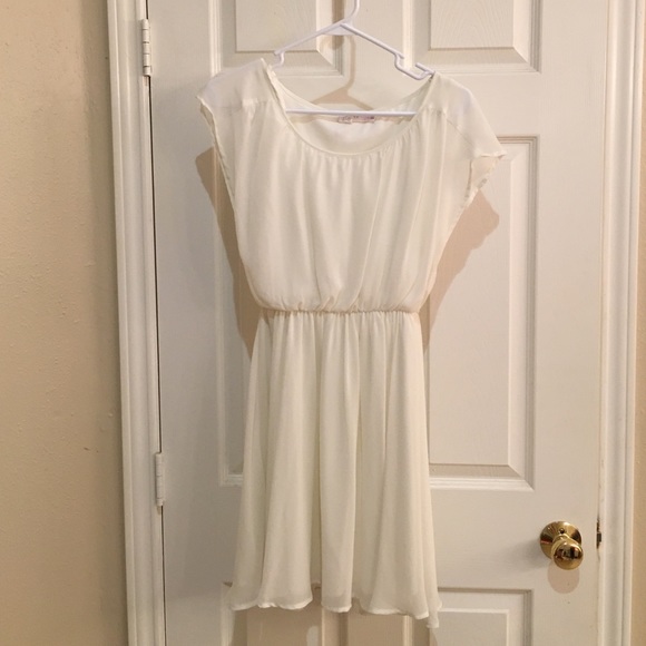 WHITE SHEATH DRESS
