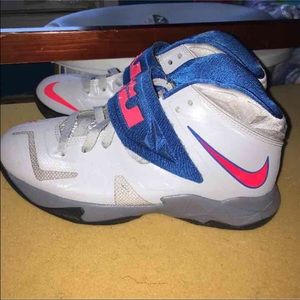 Lebron "Nike Soldier 7"