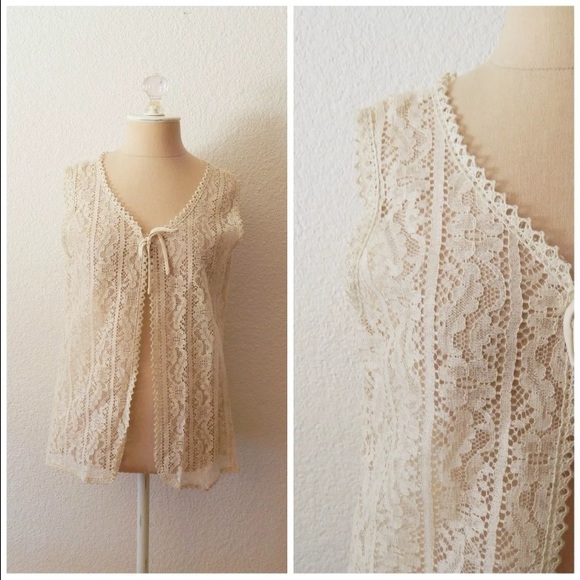 Vintage Tops - SALE🎉🎉Vintage Hippie Lace Tie Sheer Vest