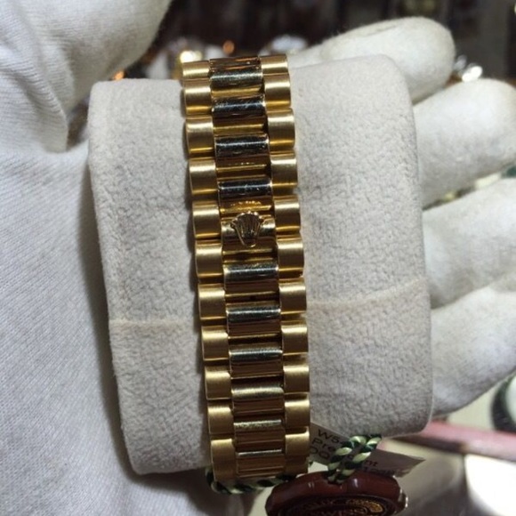 Rolex Day-Date (President) - Picture 2 of 3