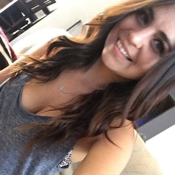 Meet your Posher, Stephanie - Picture 1 of 1