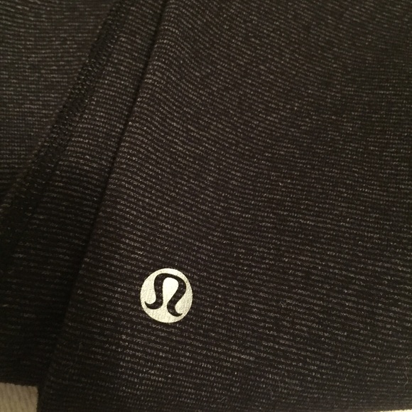 ❌❌SOLD❌❌  Lululemon skinny will pant RARE - Picture 4 of 4