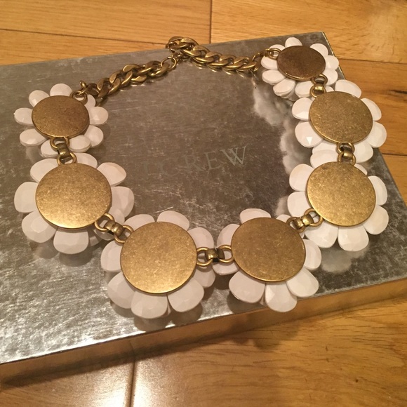 ***SOLD*** J. Crew Beaded Rose Necklace in WHITE - Picture 4 of 4