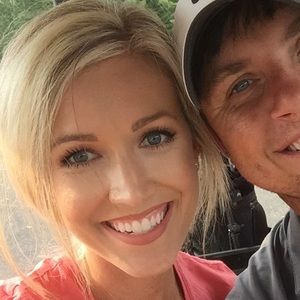 Meet your Posher, Caitlin