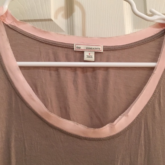 GAP TEE - Picture 2 of 2