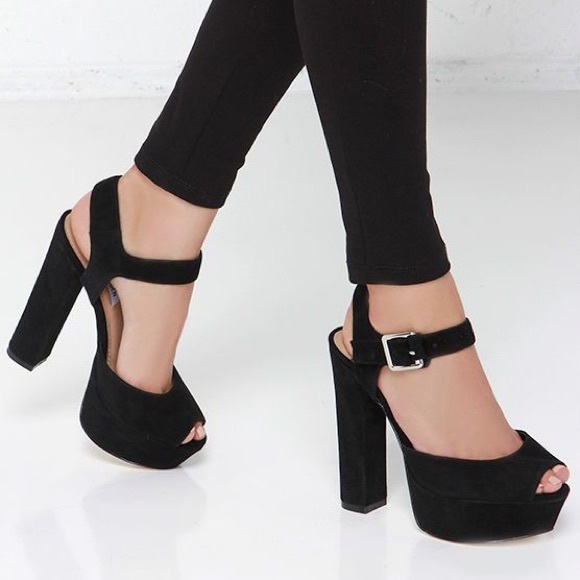 Steve Madden 'JILLYY' black sued shoes, size 8.5 .