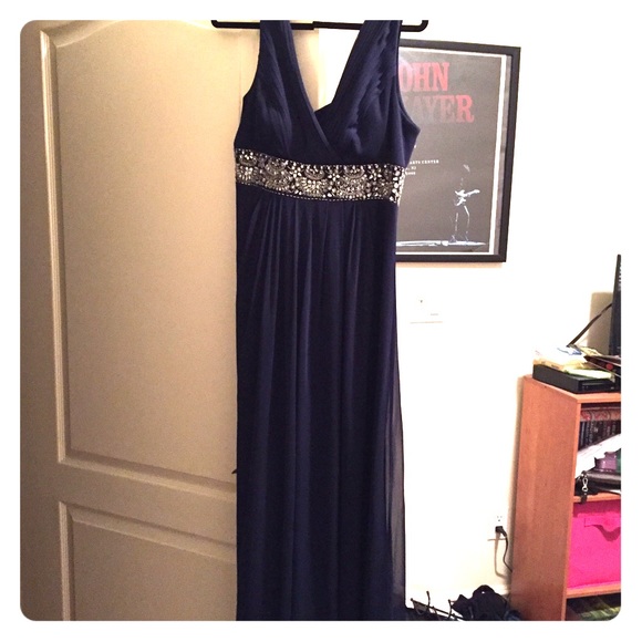Long navy and silver ball gown. - Picture 1 of 3