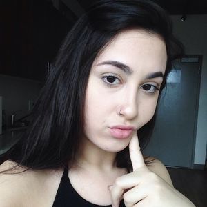 Meet your Posher, Gina