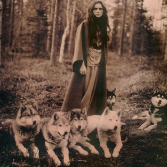 Meet your Posher, Deborah - Picture 3 of 8