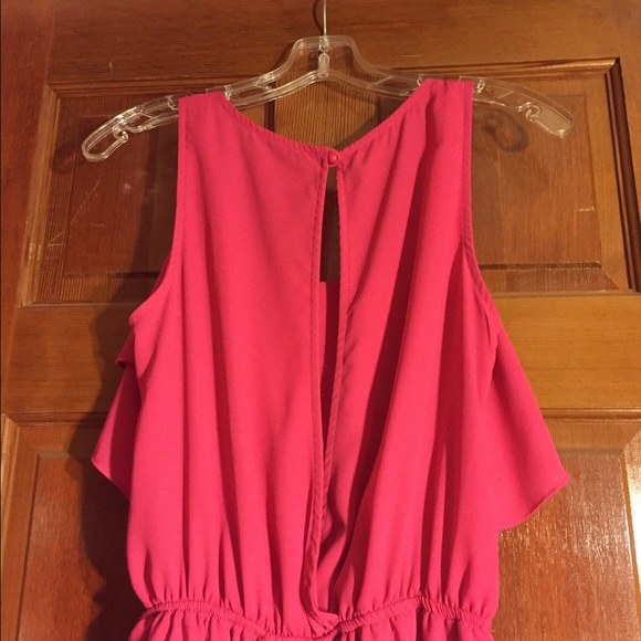 Hot pink romper - Picture 3 of 3