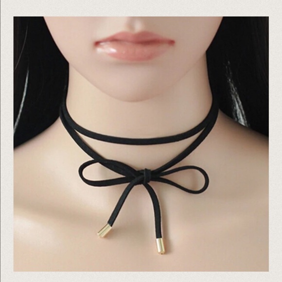 Bow String Choker - Picture 2 of 3