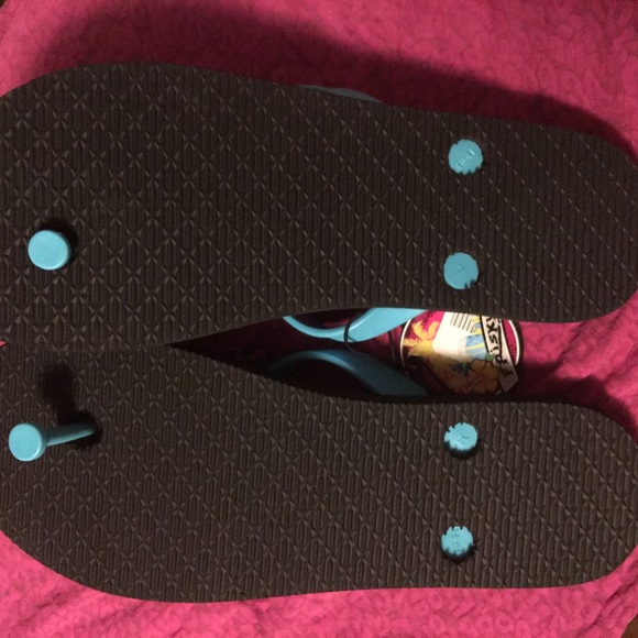 🌟NWT🌟 Funky Frisky Flip Flops - Picture 3 of 3
