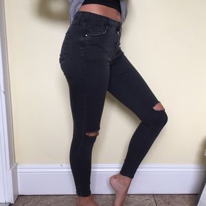 TOPSHOP Black skinny ripped jeans