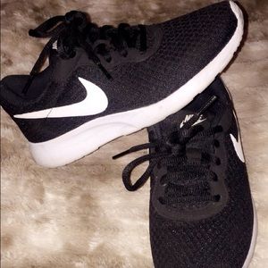 Nike Tanjun Women