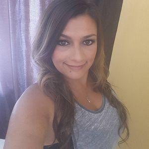 Meet your Posher, Monique